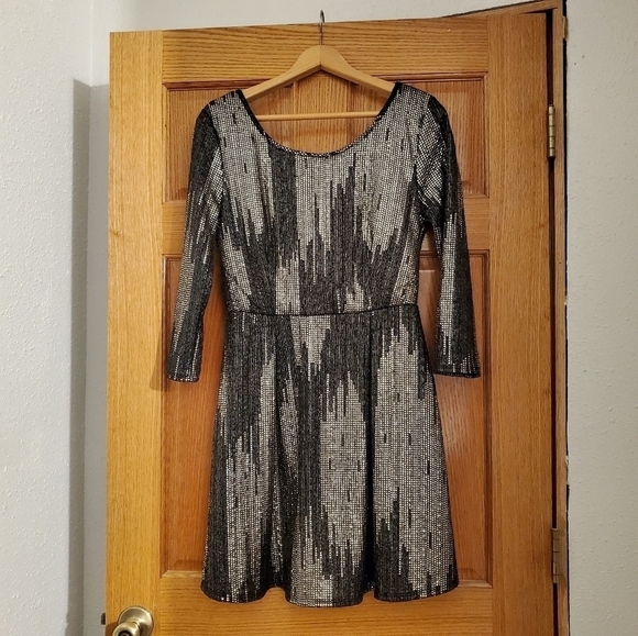 BABEL Black and Gold Dress size medium Smoke free home - Picture 2 of 12